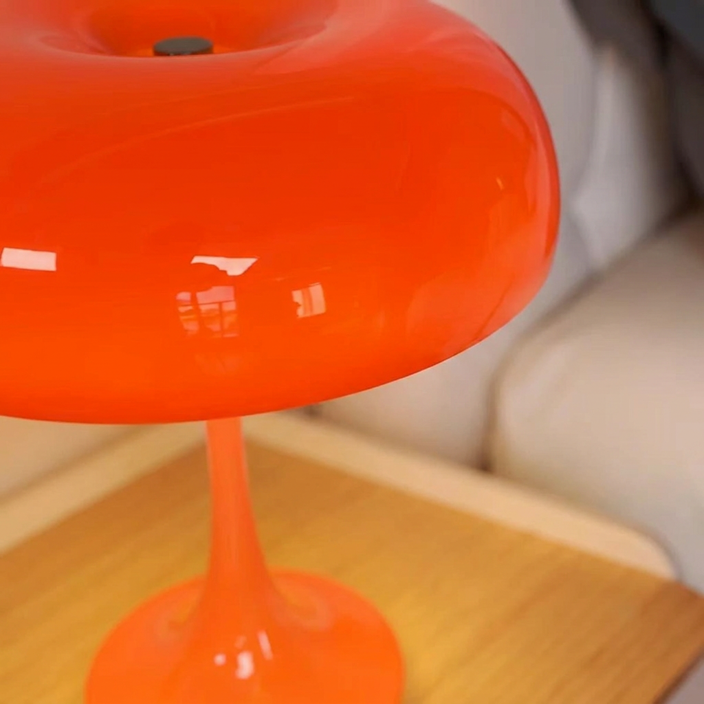 Morel mushroom lamp - detail